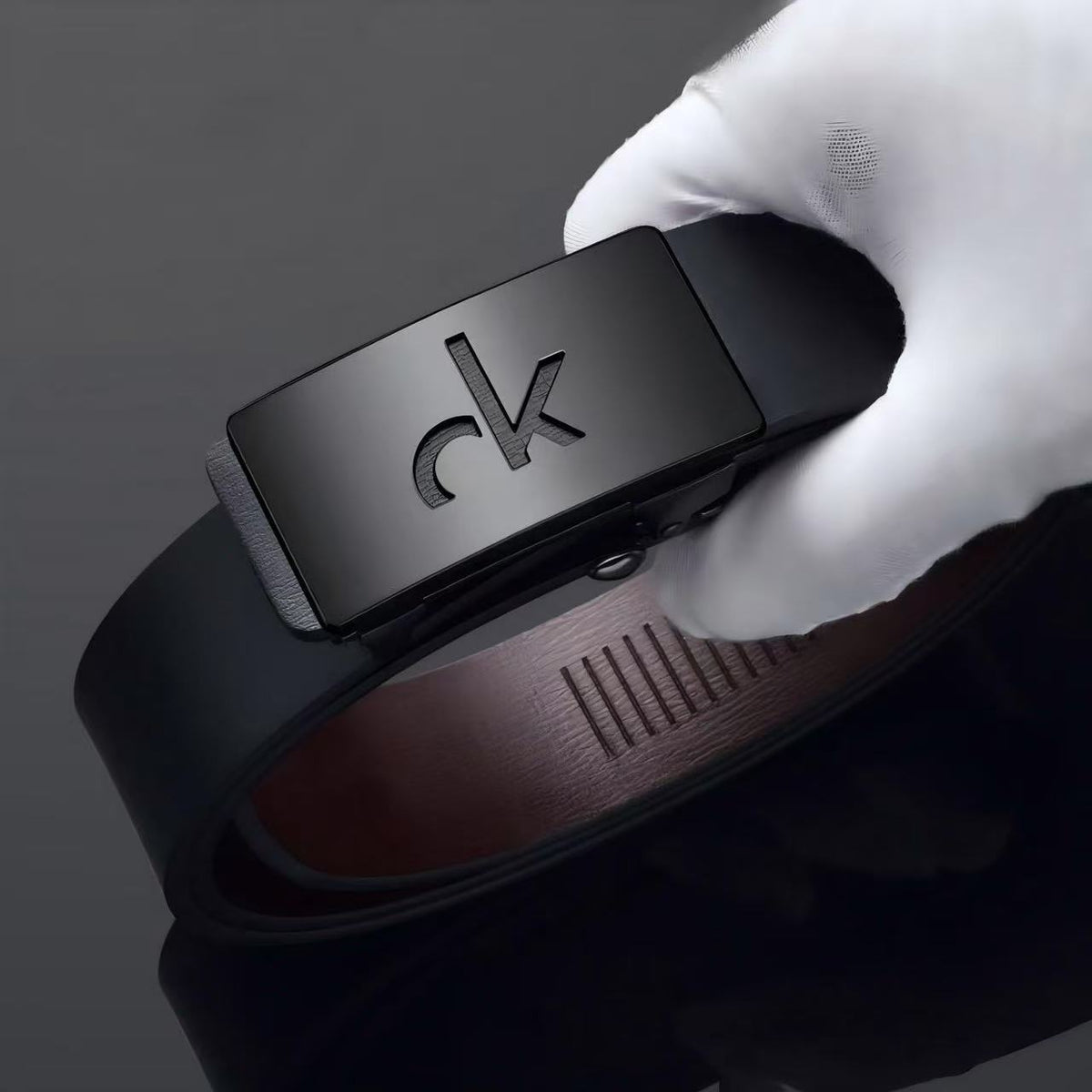 Luxury Men's Leather Belt with Automatic Logo Buckle