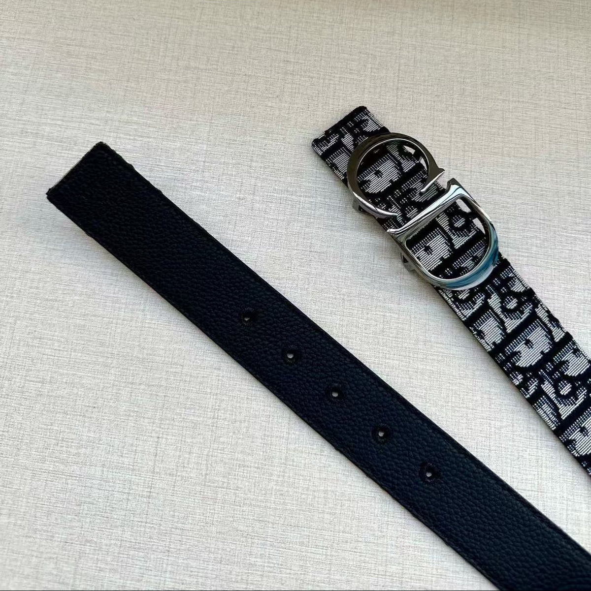 Classic Brand Belts: Luxurious Men's Leather Belt Designs