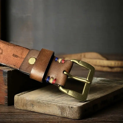 Leather retro and personalized pin buckle belt