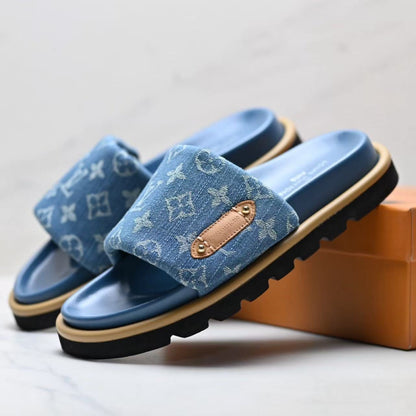 Unisex Slippers — Brand Casual Footwear