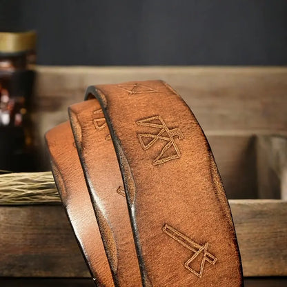 Leather retro and personalized pin buckle belt
