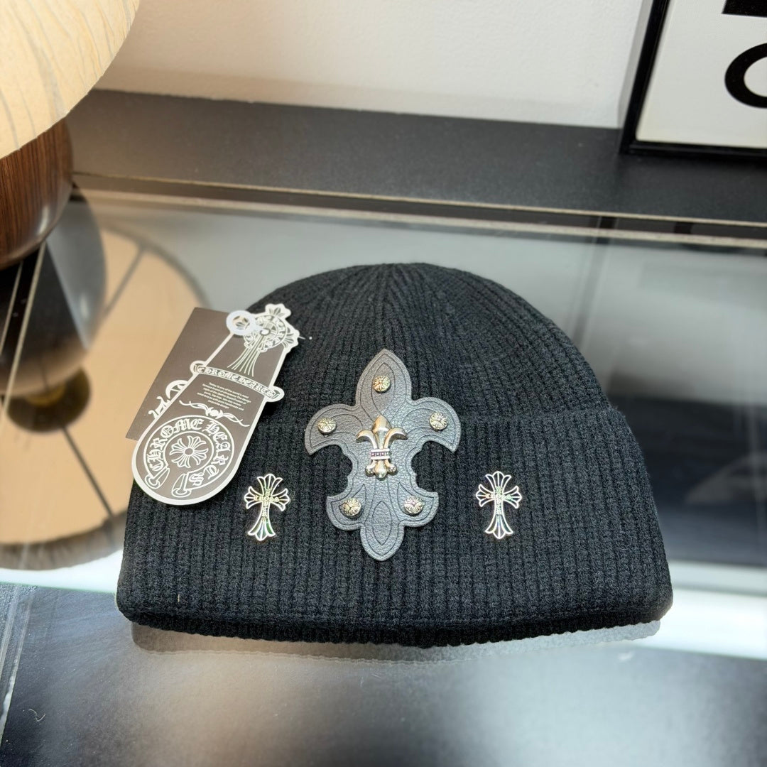 Black Ribbed Knit Cuffed Beanie, Gothic Cross Leather Patch Rivet Decor Winter Streetwear Hat for Men Women